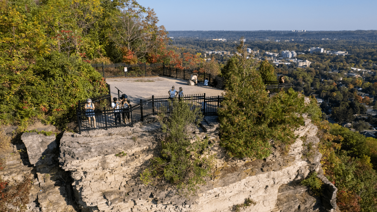 Dundas Peak